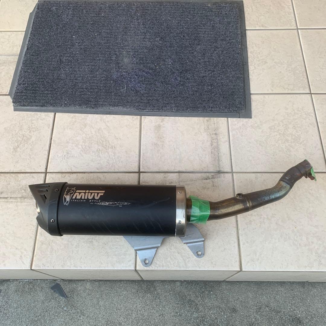 スズキバーグマン400 用MIVV イタリアンスタイル ブラックマフラー