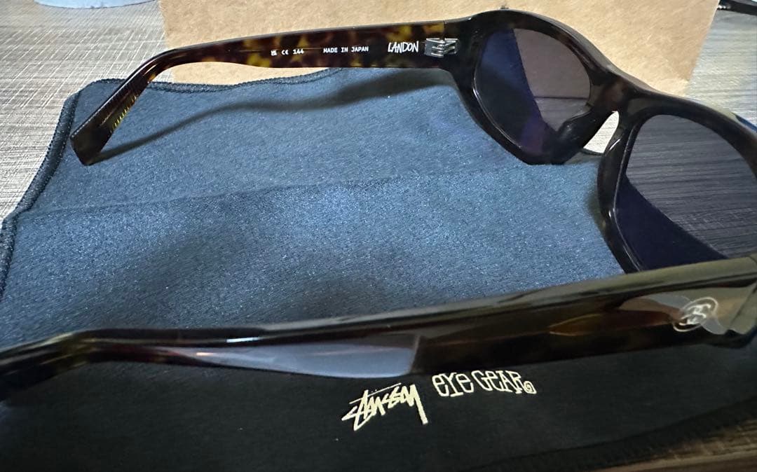 stussy サングラス ブラウン