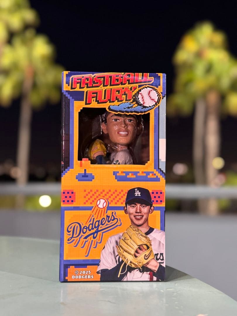 b*1様 8/4 来場者限定　ドジャース　佐々木朗希　ボブルヘッド