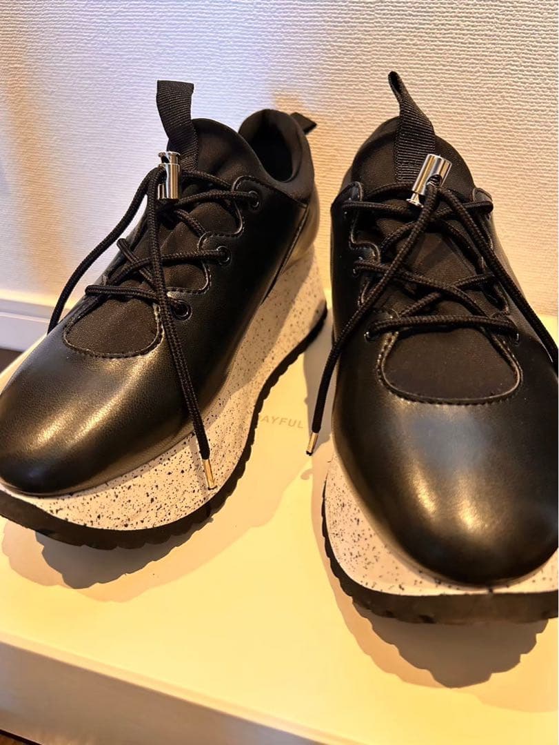 ELENDEEK スニカー