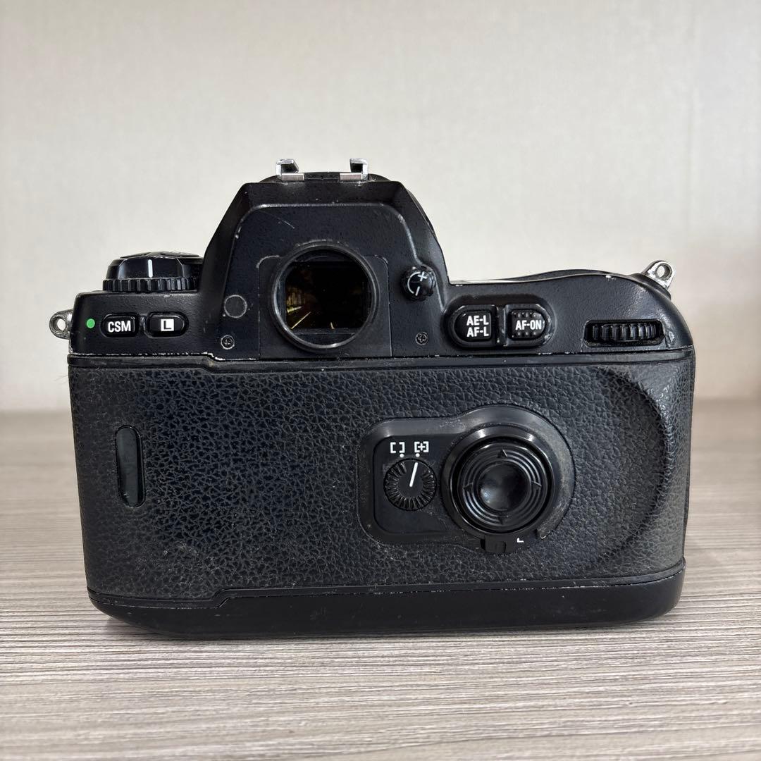 Nikon F100 一眼レフカメラ　ジャンク品