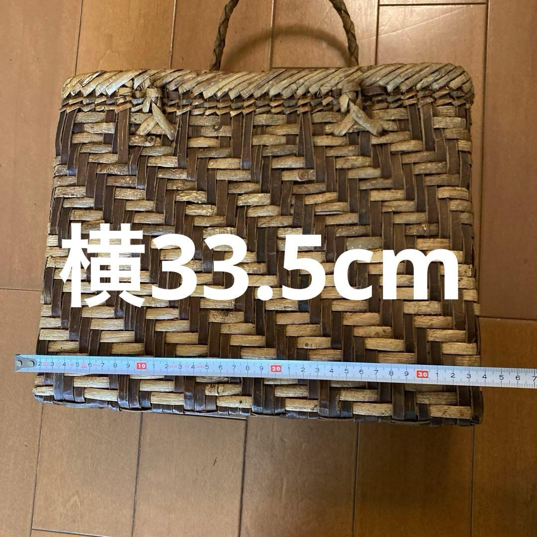 胡桃（くるみ）かご／弘前のみかみ工芸店で購入の中古品（難あり）