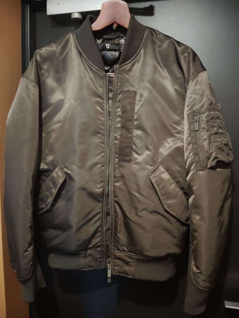 +J ハイブリッドダウンオーバーサイズ MA-1 GRAY　UNIQLOユニクロ