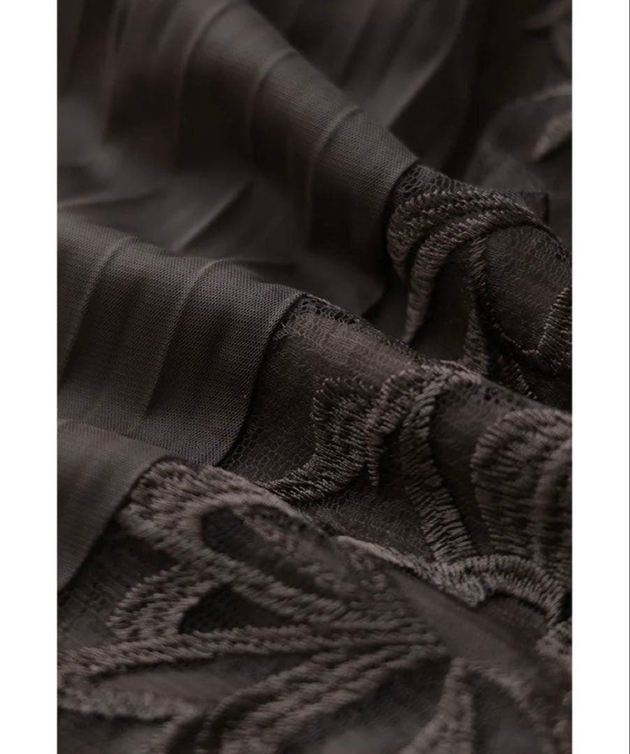 niana エスニックサイドプリーツドレス