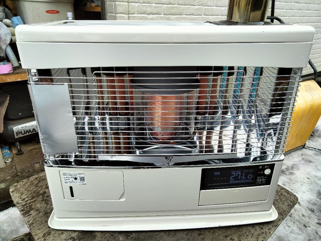 取り切れない傷汚れあり引き取り及び近郊配達限定出品床暖石油ストーブ20年式中古品