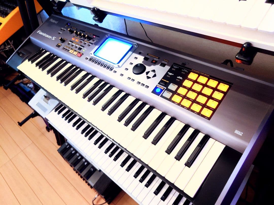 タイセイ【roland・fantom-s・動作確認済み・美品】