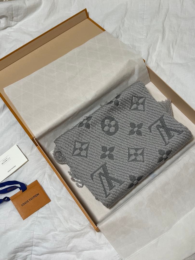 Louis Vuitton エシャルプ ロゴマニア マフラー