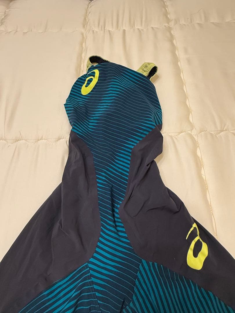 水着・ラッシュガード L