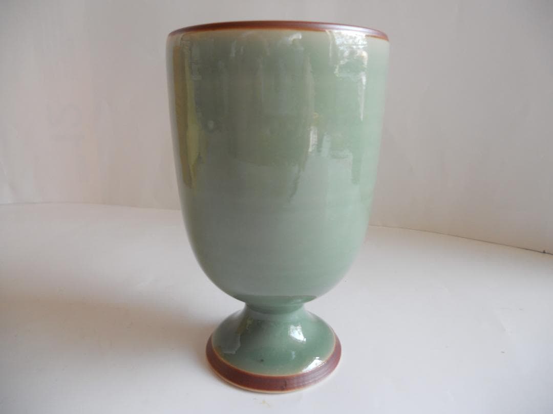 馬上盃 王地山焼 青磁 盃 新品 未使用 保管品 です。