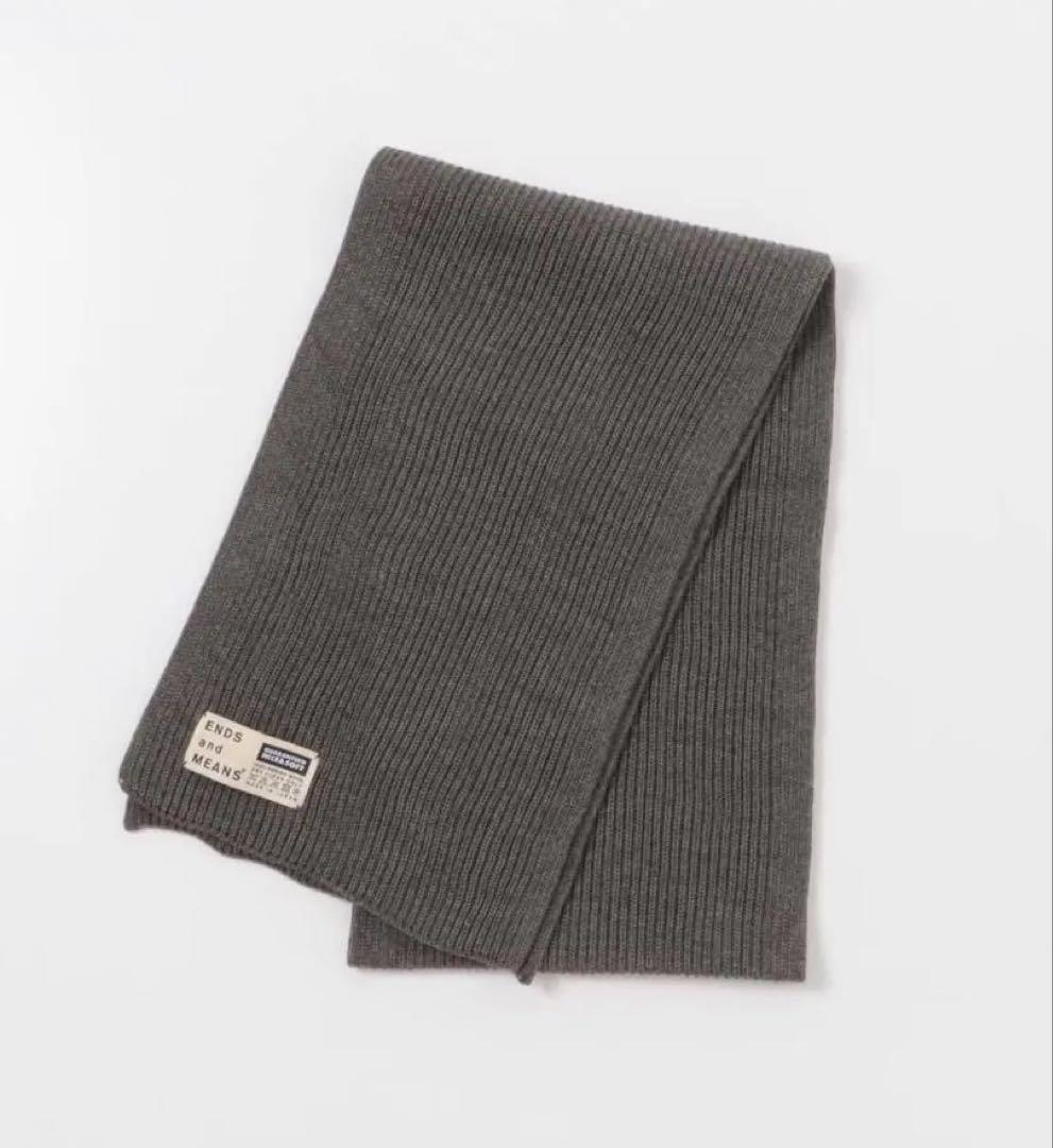ENDS and MEANS グレー マフラー
