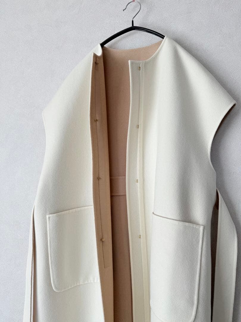 TOMORROWLAND 18万ウールカシミヤライトリバー ベルテッドロングジレ