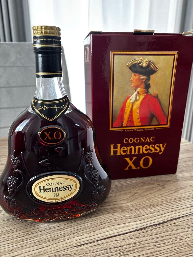 ヘネシー XO Hennessy 金キャップ クリアボトル 未開栓700ml