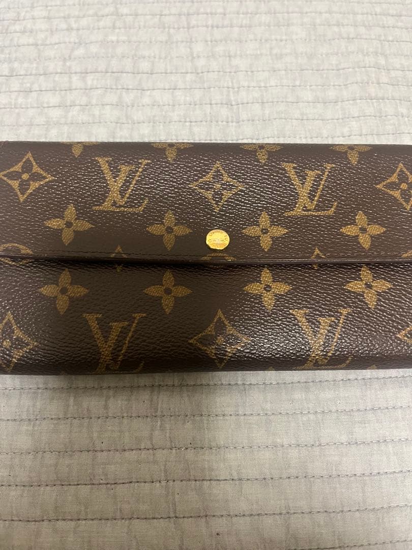 ルイ.ヴィトン二つ折り長財布モノグラム