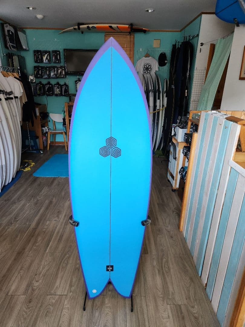 新品送込アルメリック 5.7 Feb's Fish 青スプ＋紫レール　A2585