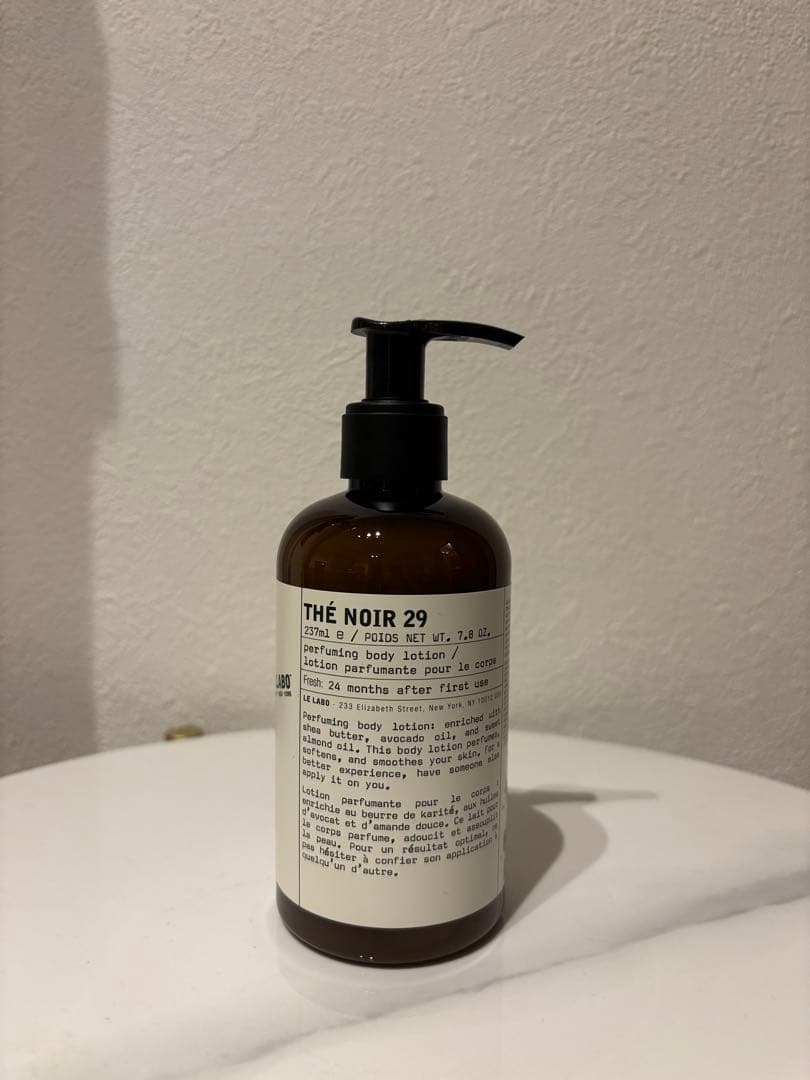 THÉ NOIR 29 ボディローション 237ml