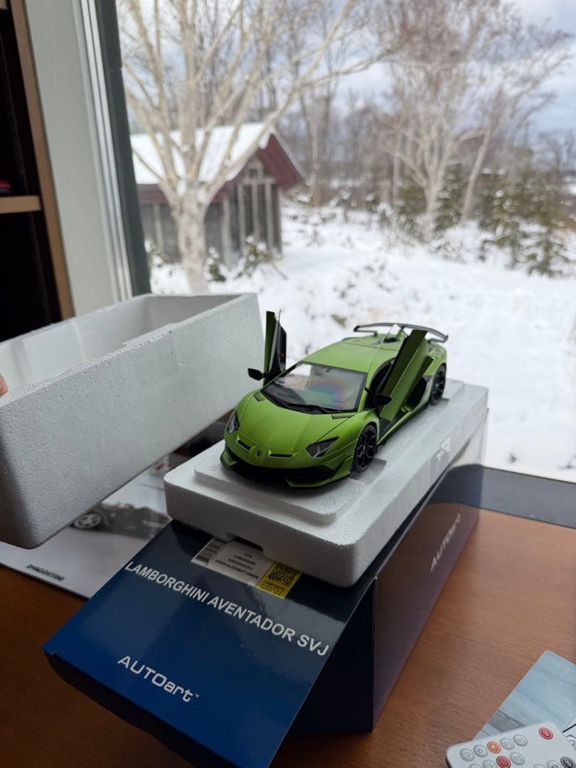 ミニカー Autoart Lamborghini Aventador SVJ 1/18