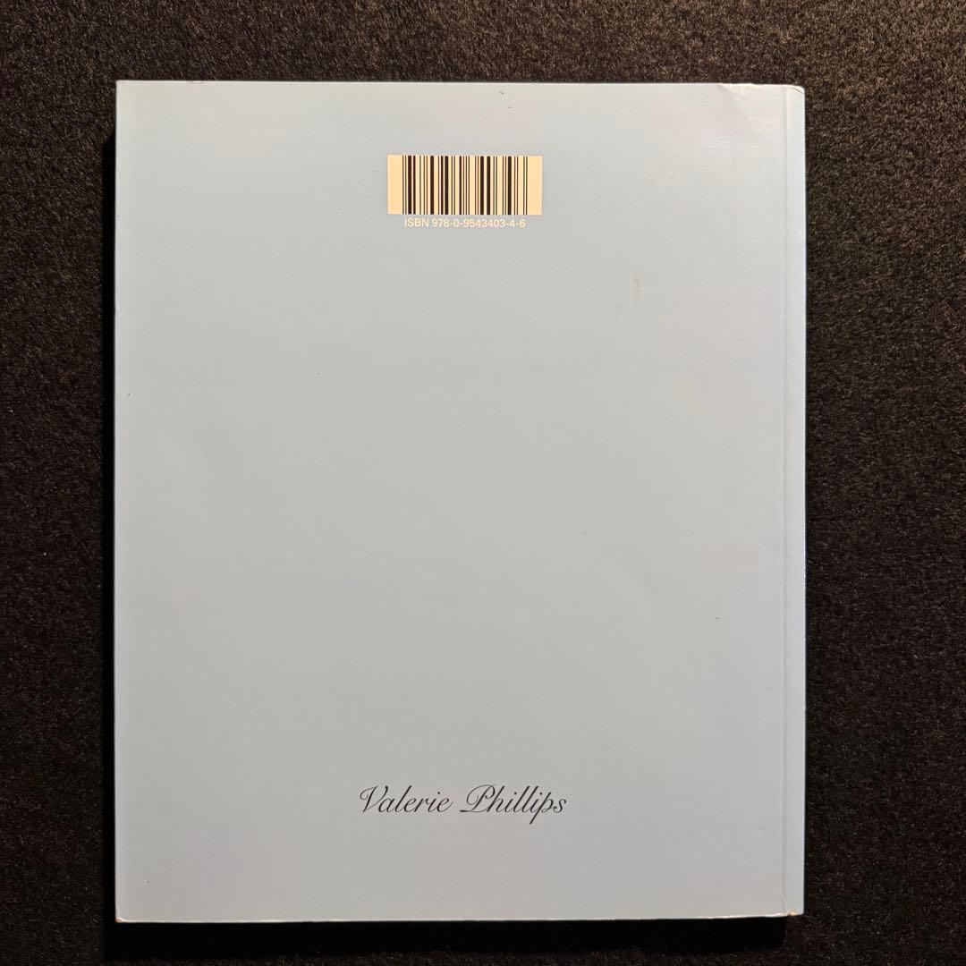 サイン本 Amber is for caution ヴァレリーフィリップス