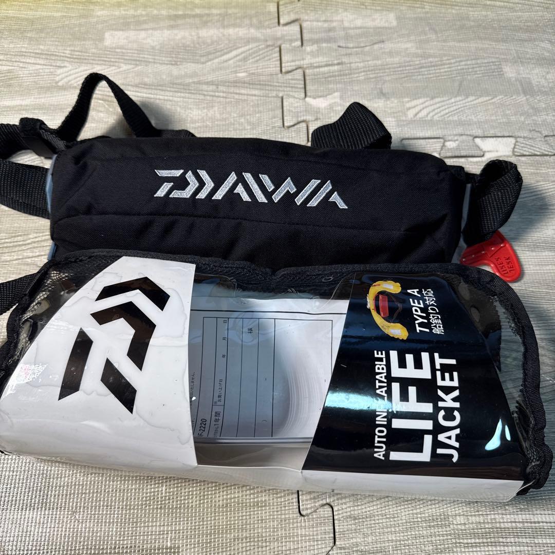 ダイワDF-2220コンパクトライフジャケット