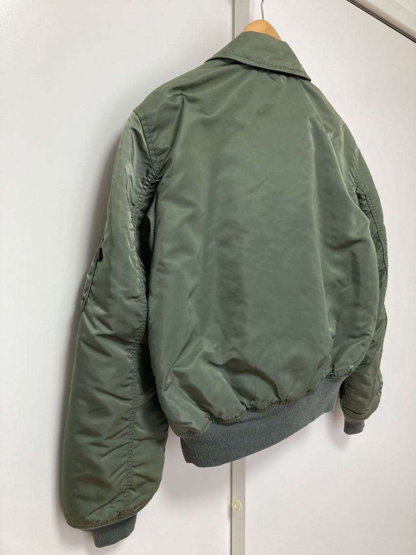 アルファ　アメリカ製　CWU−45/P(N)フライトジャケット　Mサイズ