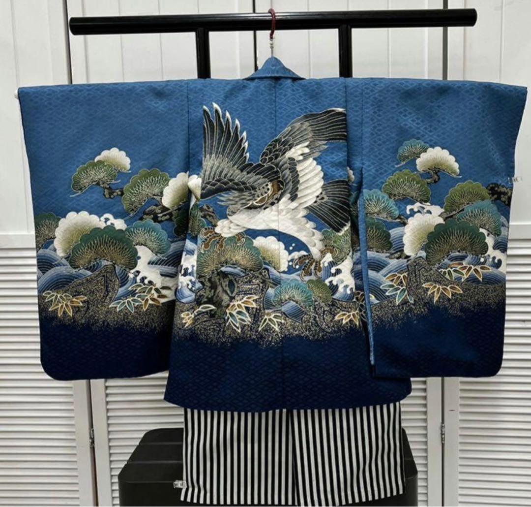青色 鷹と松の刺繍 着物