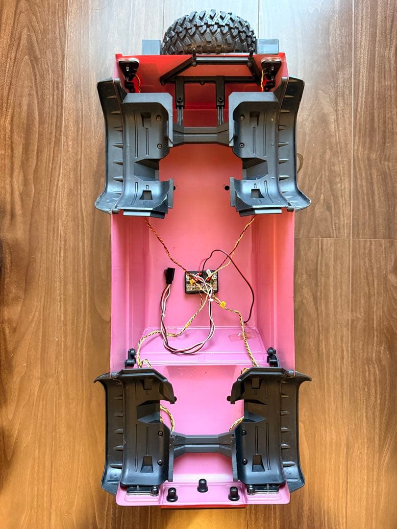 TRAXXAS TRX4 Land Rover ディフェンダー