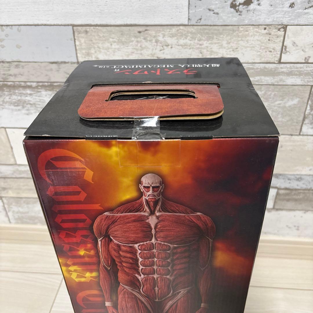 進撃の巨人一番くじ超大型巨人ラストワン賞