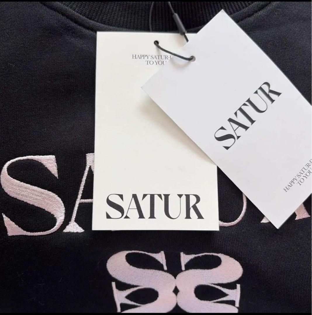 SATUR ブラック トレーナー Mサイズ