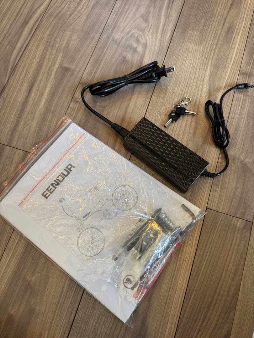 ☆ほぼ新品☆ EENOUR 折りたたみ電動アシスト自転車 C4 オプション付き