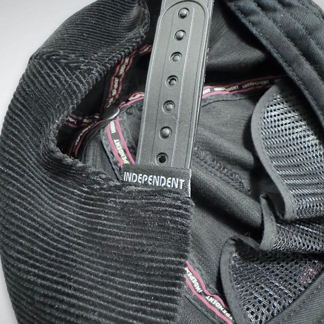 INDEPENDENTブラックコーデュロイキャップ刺繍ロゴスナップバックスケート