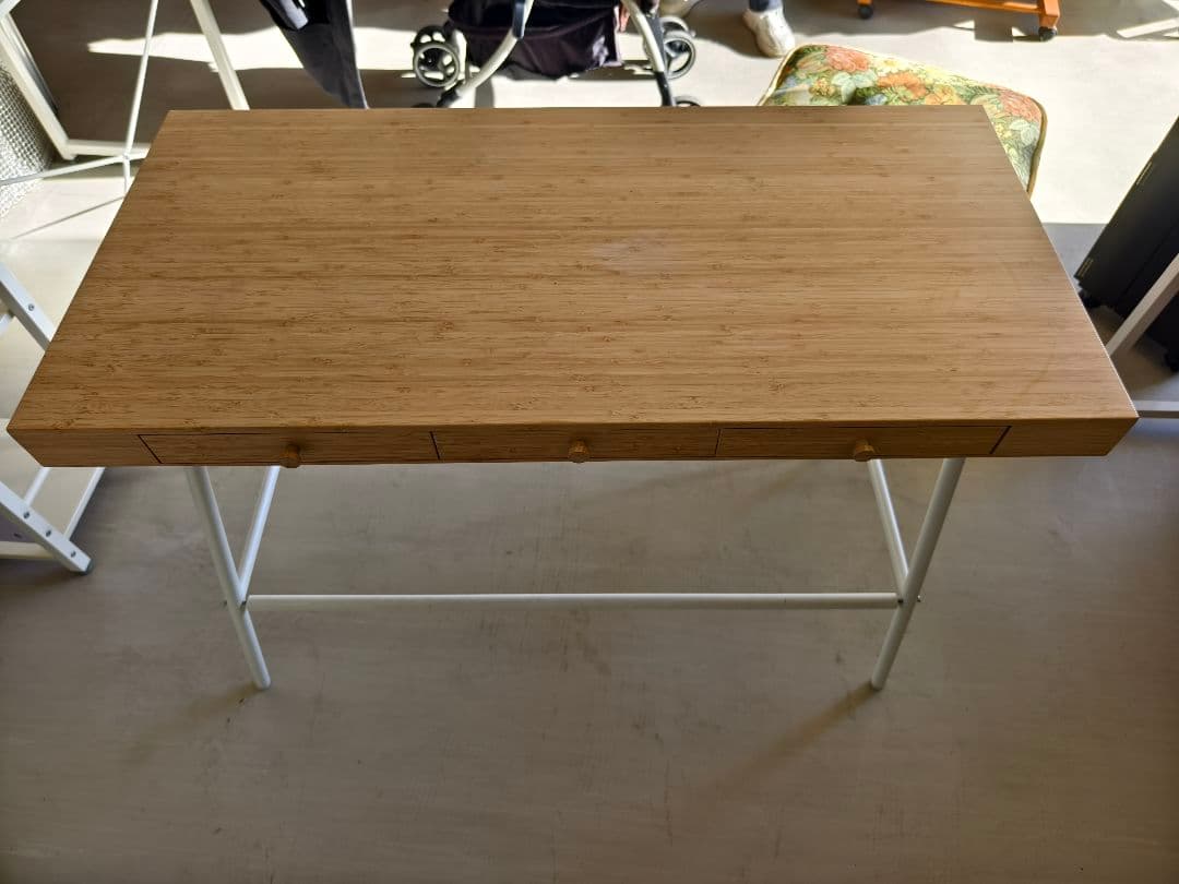 極美品IKEA の LILLASEN（リルオーセル）デスク引き出し付き