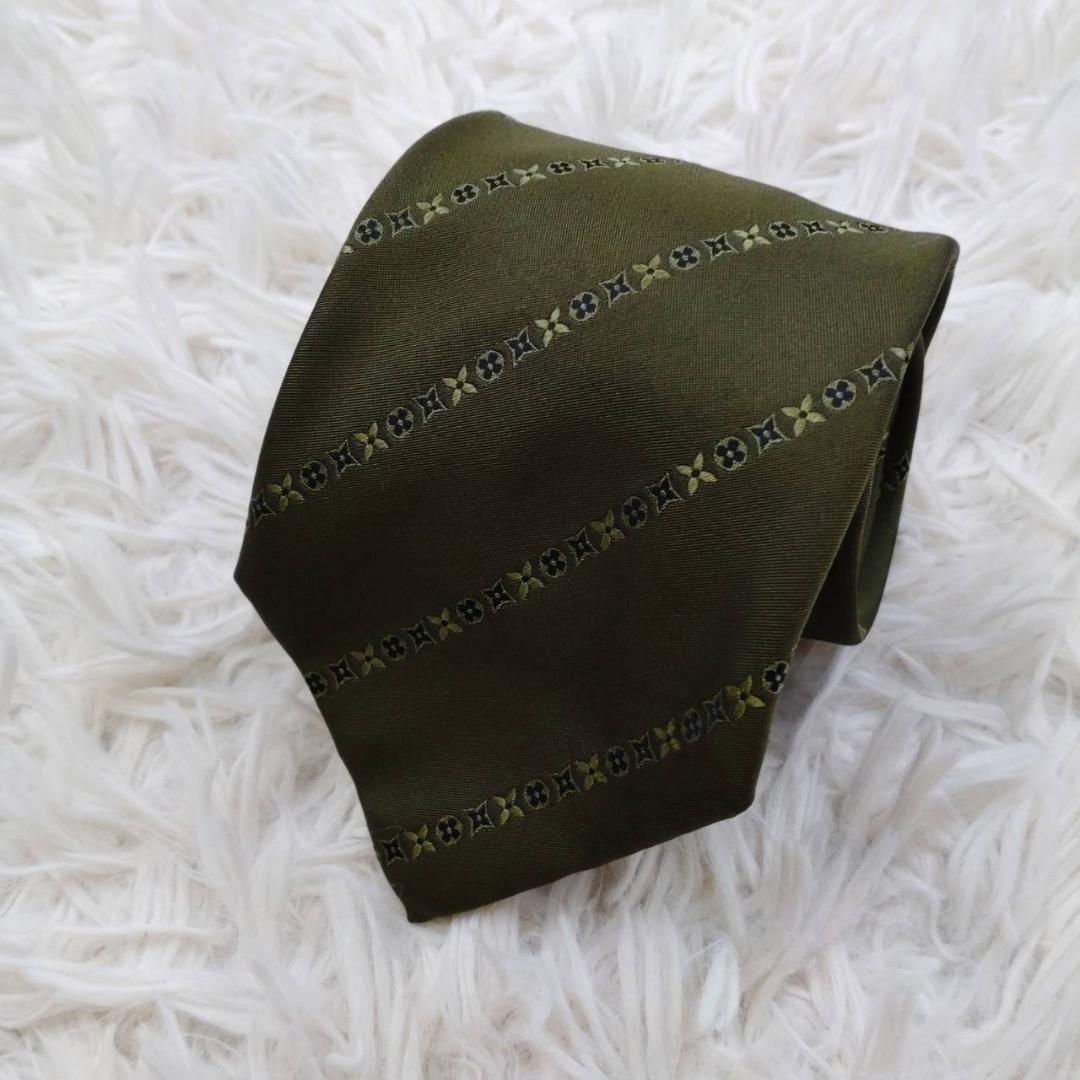 ★美品★ ルイヴィトン 高級シルクネクタイ ストライプ柄（モノグラム） オリーブ