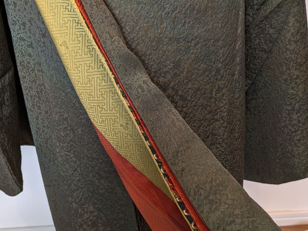 振袖フルセット 身丈168裄67 霞文 暈し染め カーキ 正絹 逸品