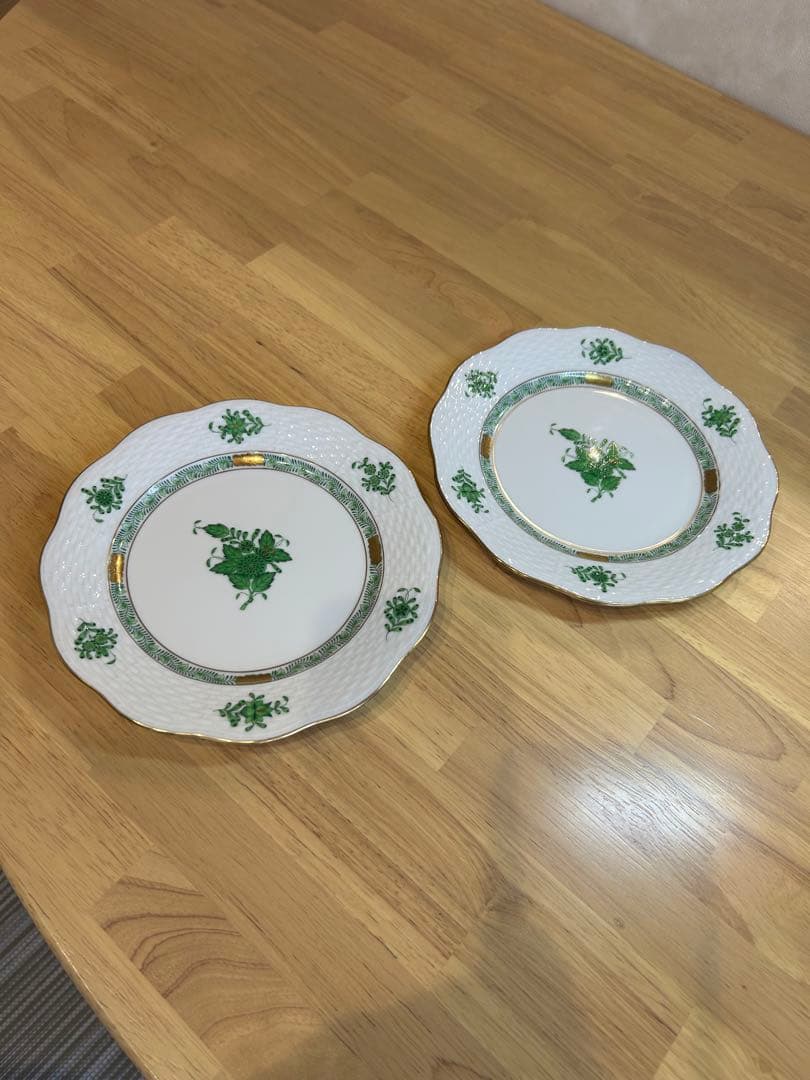 ヘレンド　植物模様の陶磁器皿 2枚セット