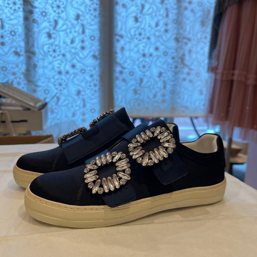 ビジュースニーカー　ブラック