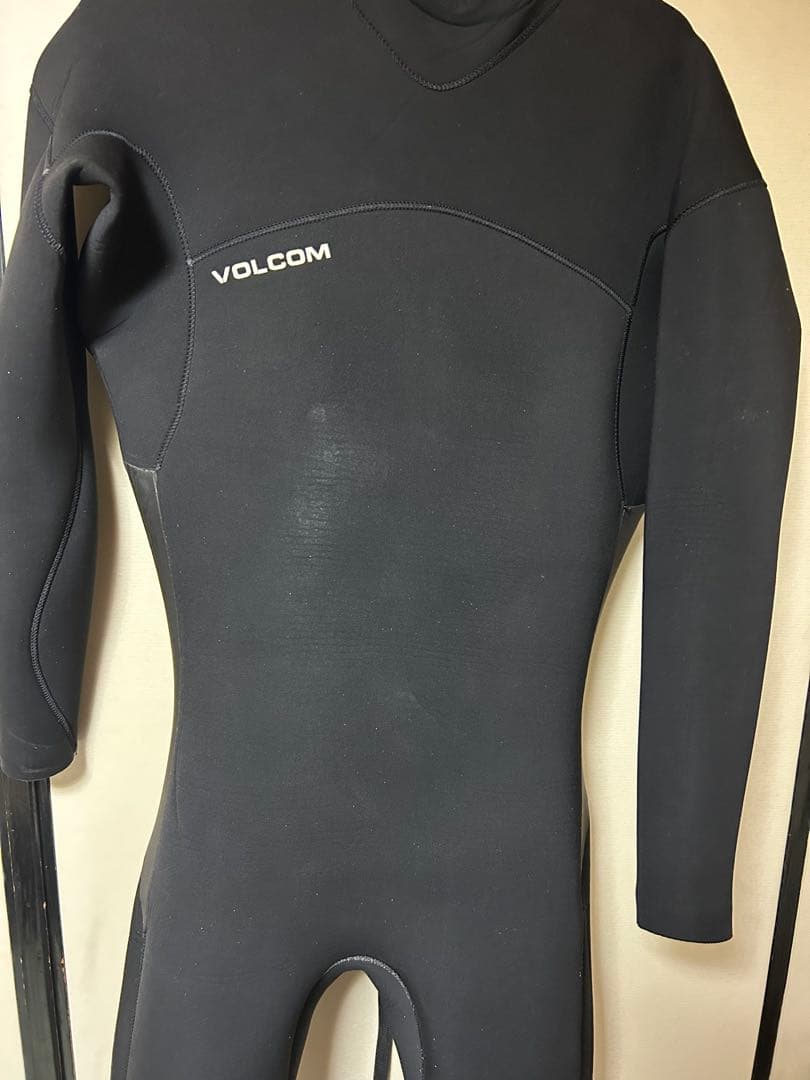 volcom 4/3mm ウェットスーツ　Mサイズ