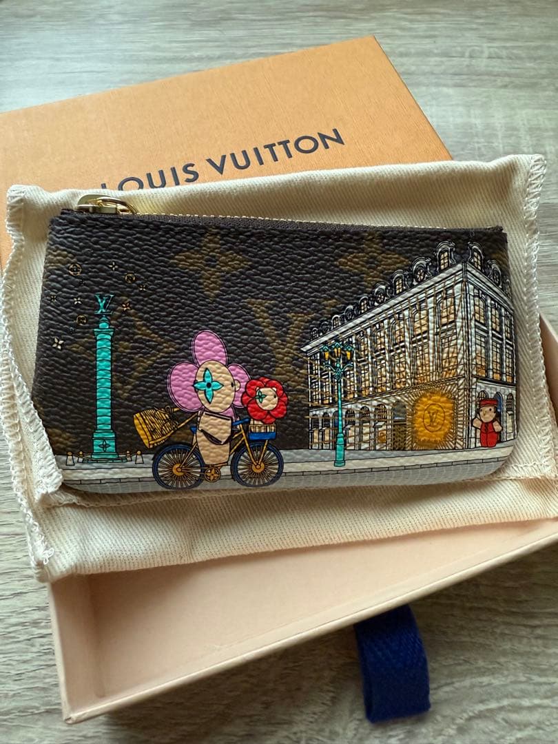 LOUIS VUITTON ルイヴィトン ポシェットクレ モノグラムケース