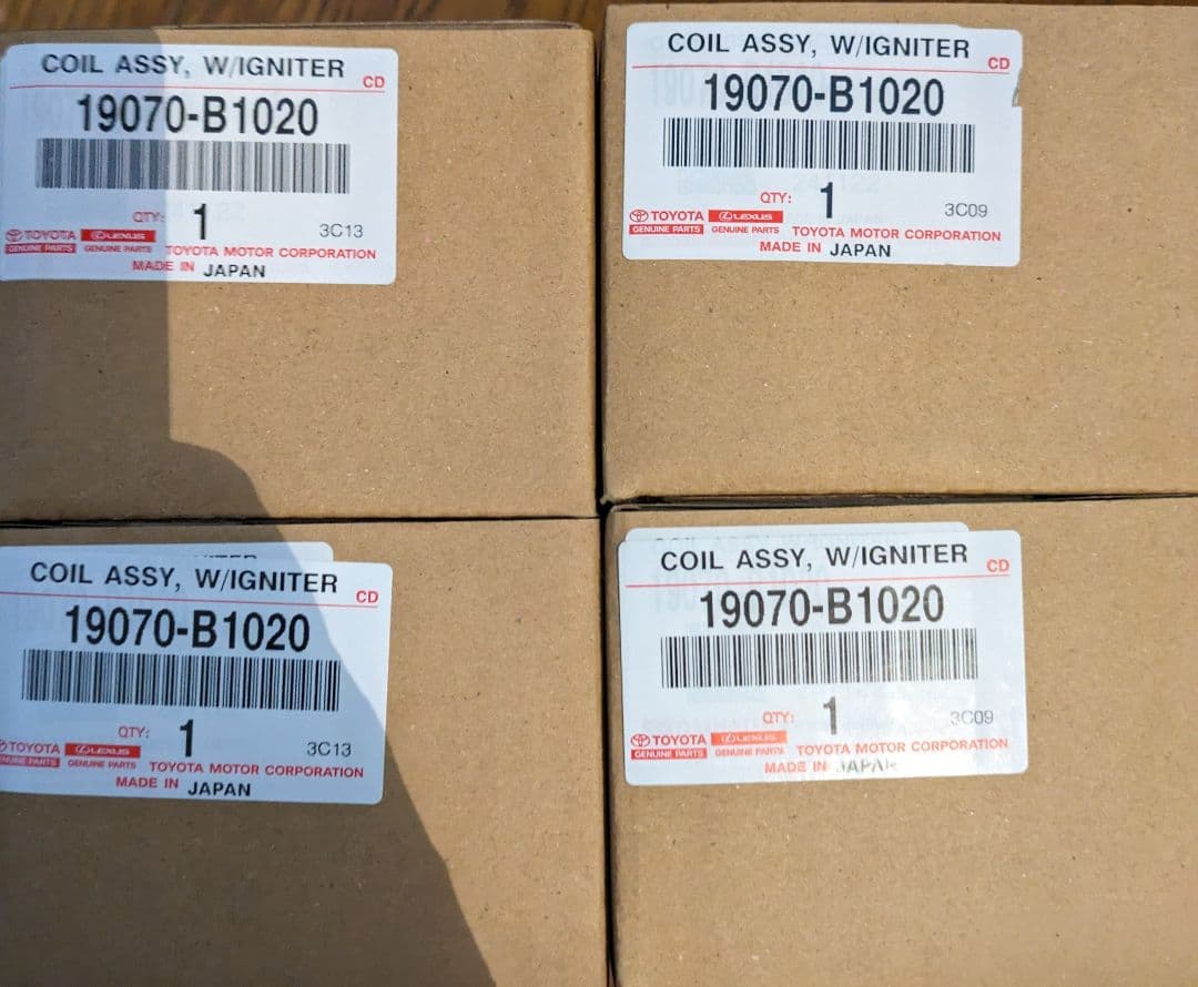 トヨタ　純正　イグニッションコイル4本セット　19070-B1020