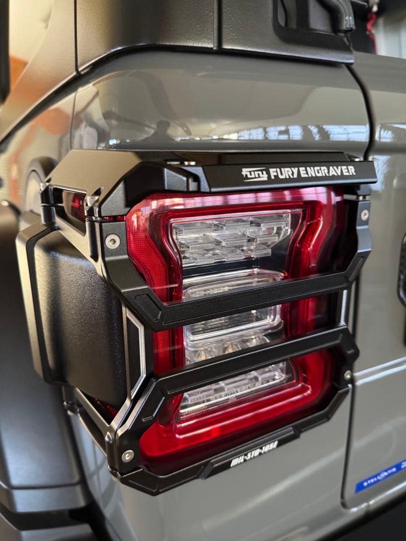 JL ラングラー　テールランプガード　Fury