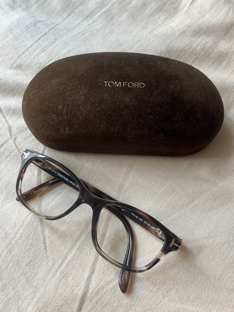TOM FORD TF 5196 サングラス ケース付き