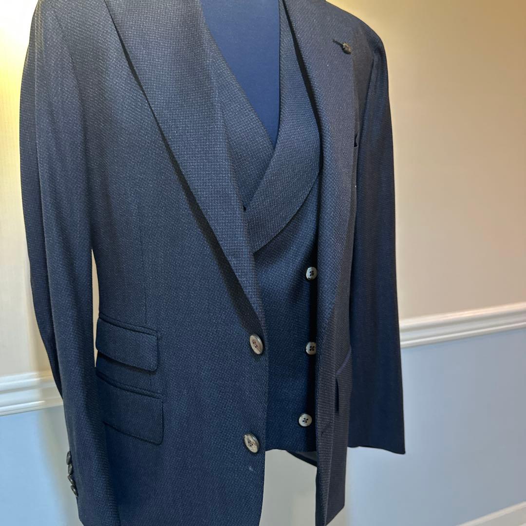 イタリー　ダークブルー スリーピーススーツ ウール混紡