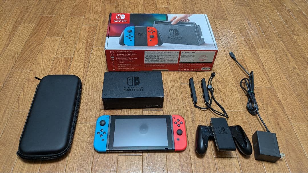箱付き美品！ニンテンドースイッチ本体（おまけ：ハードケース、128GBのSD）