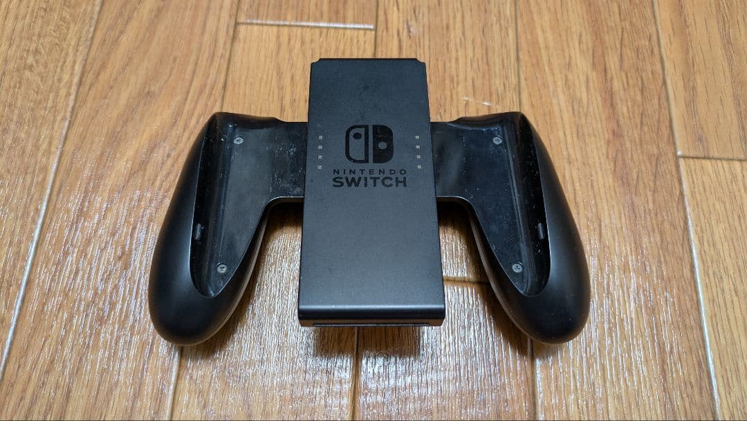 箱付き美品！ニンテンドースイッチ本体（おまけ：ハードケース、128GBのSD）