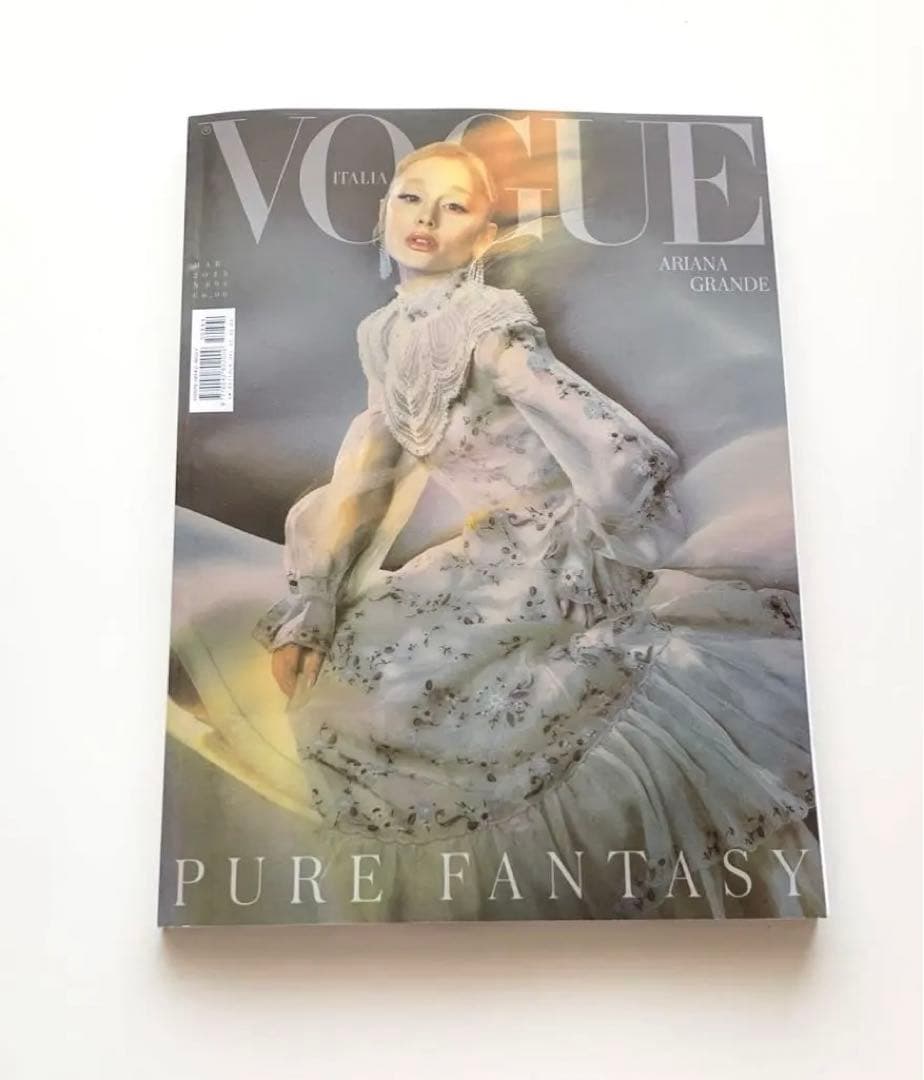 女性情報誌 Vogue Italia Magazine March 2025