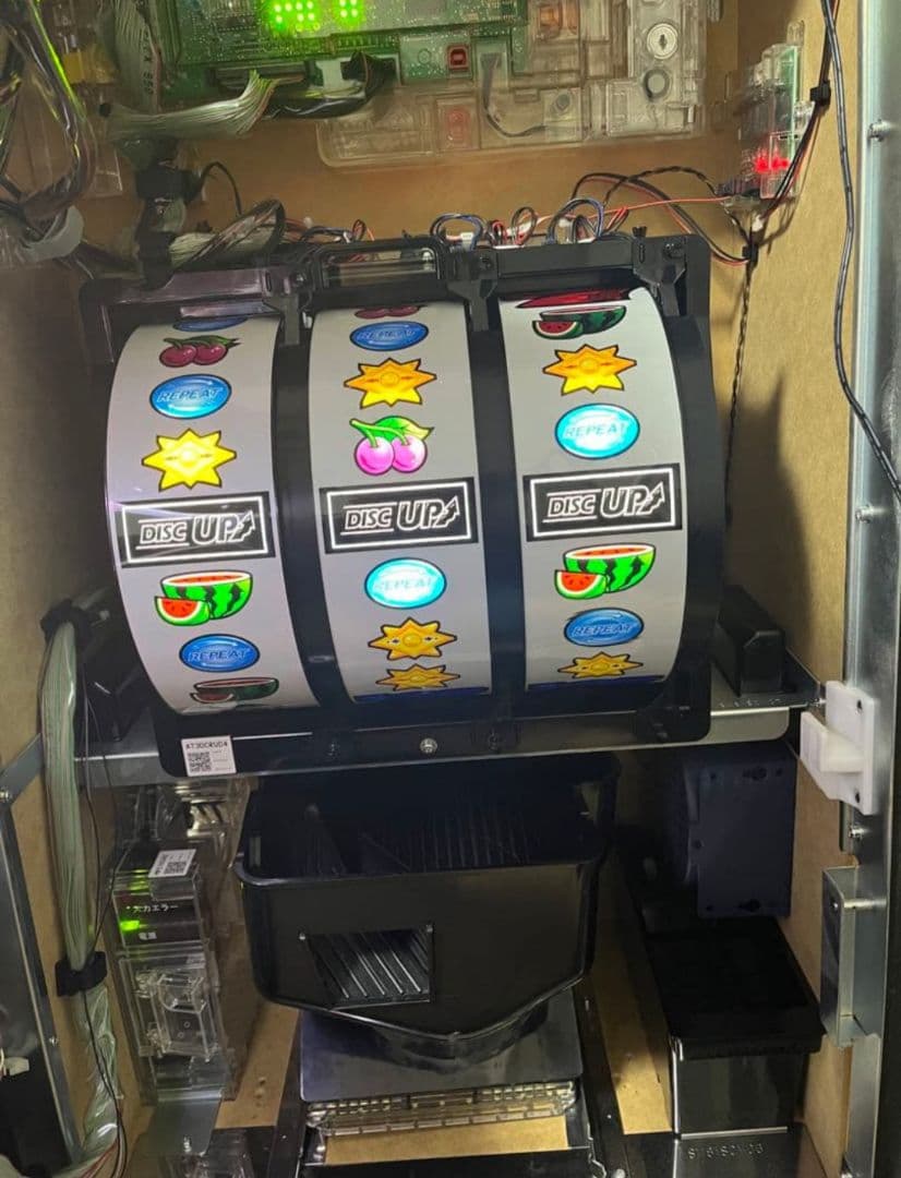 ディスクアップ 5.9号機 白パネル 福岡