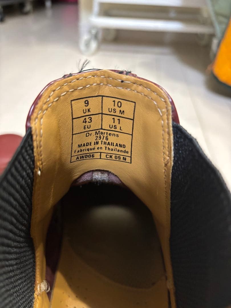 ドクターマーチン2976チェルシーブーツ（サイドゴアブーツ）チェリーレッドカラー