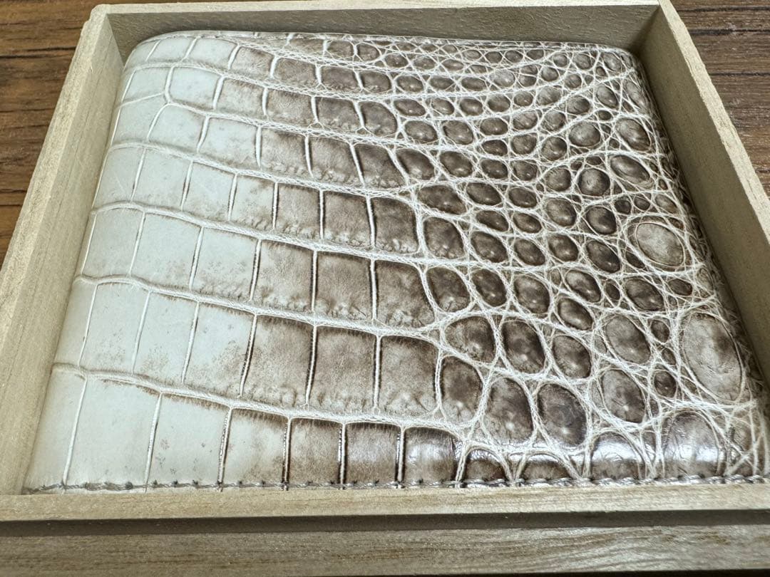 1/2終了　三京商会　ヒマラヤクロコダイル　２つ折り財布　男女兼用　クロコ