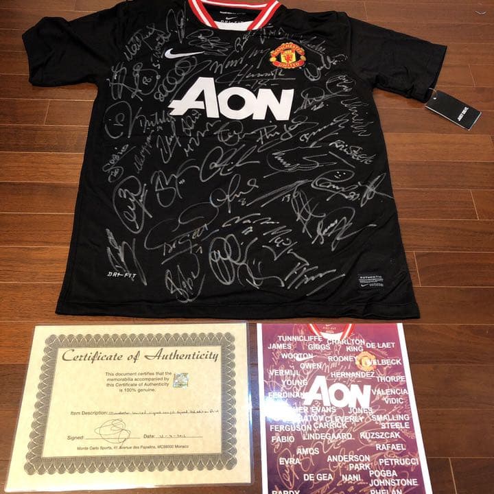 マンチェスターユナイテッド選手サイン入りユニフォーム