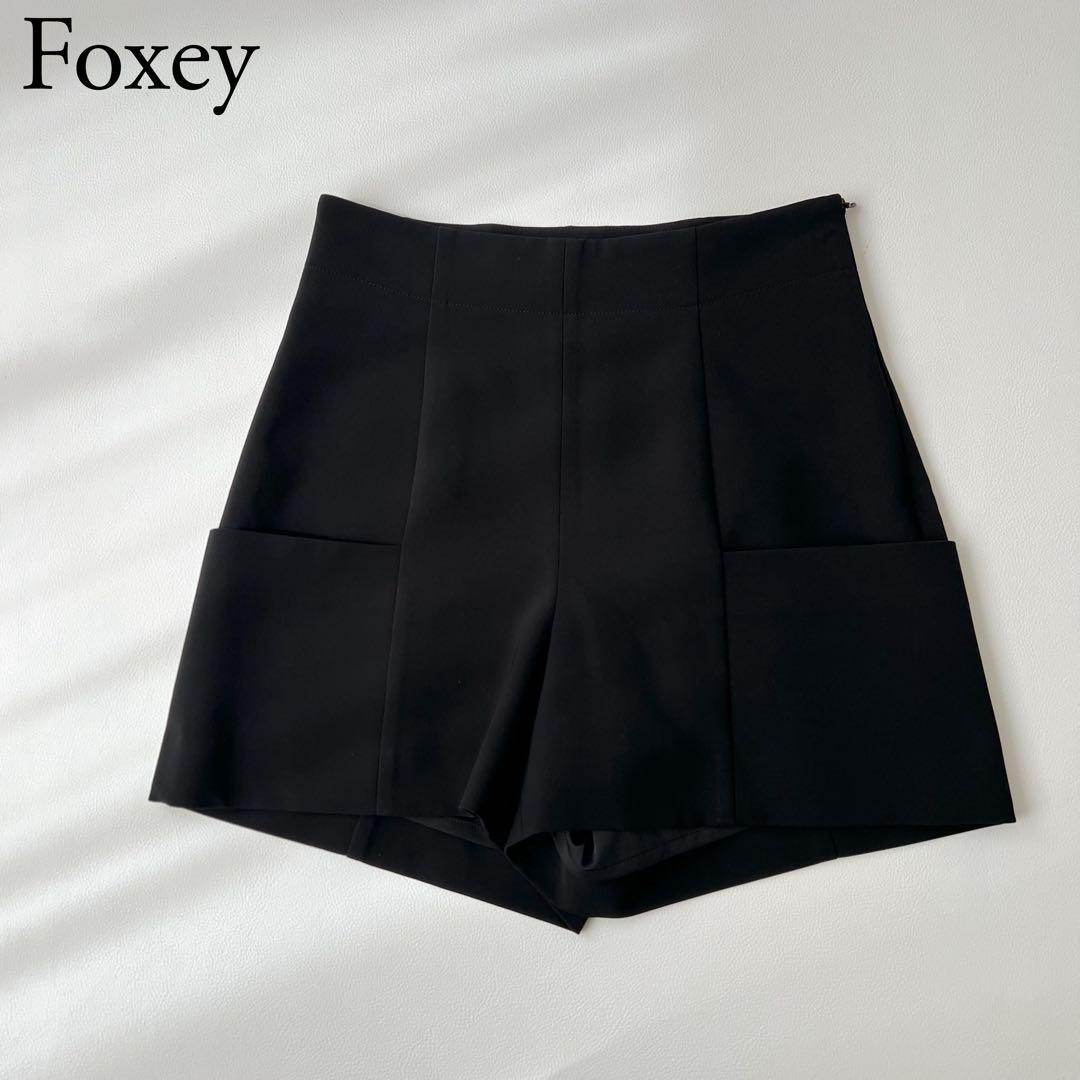 美品　FOXEY NEWYORK フォクシー　ショートパンツ　ブラック　38