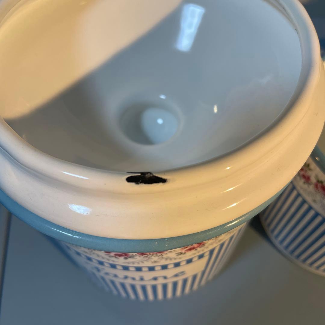 【値下げ中！】ホーロー入れ子式キャニスター3個セット