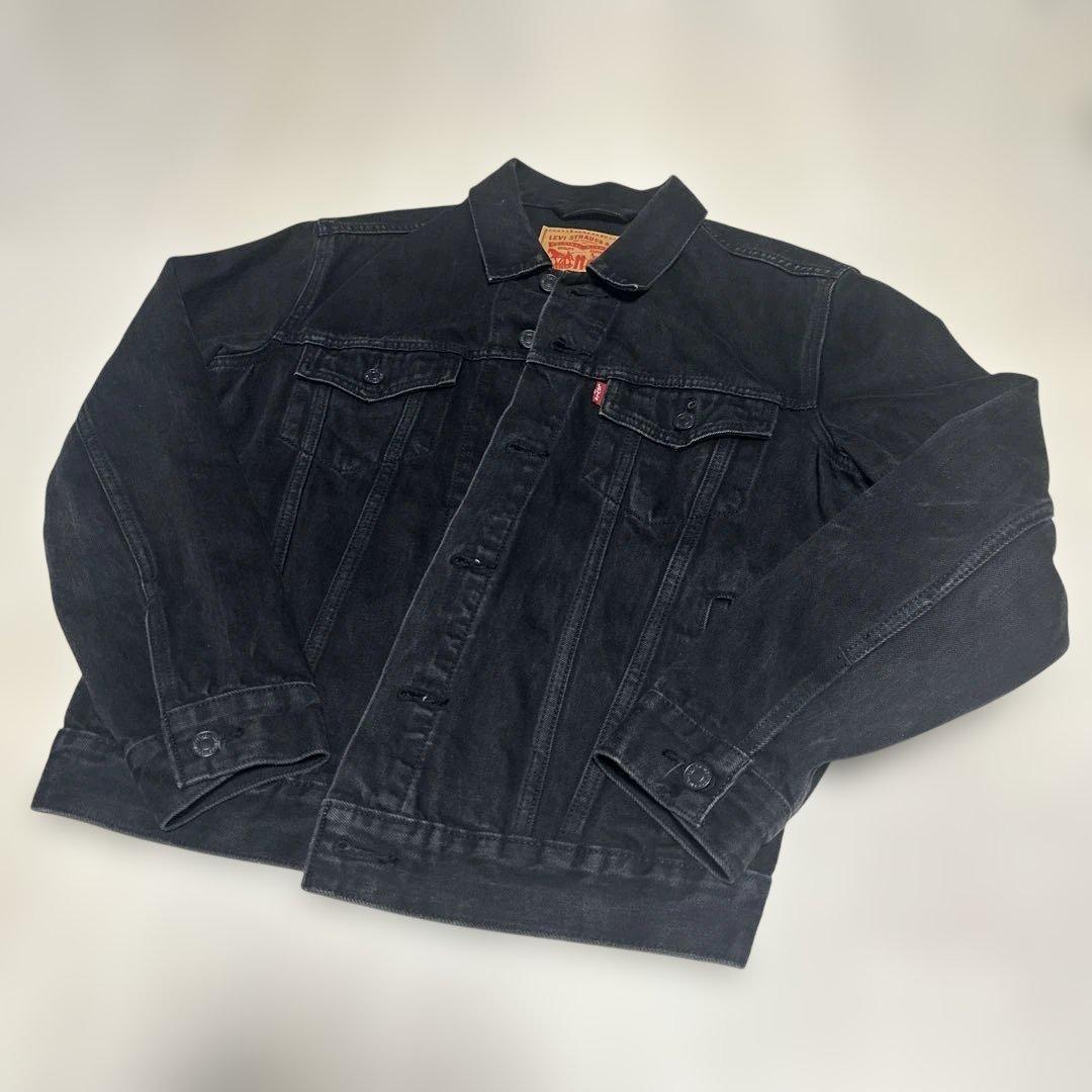 Levi's ブラックデニムジャケット
